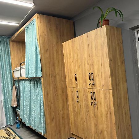Hostel Edem Bishkek Tokoldosh Екстериор снимка
