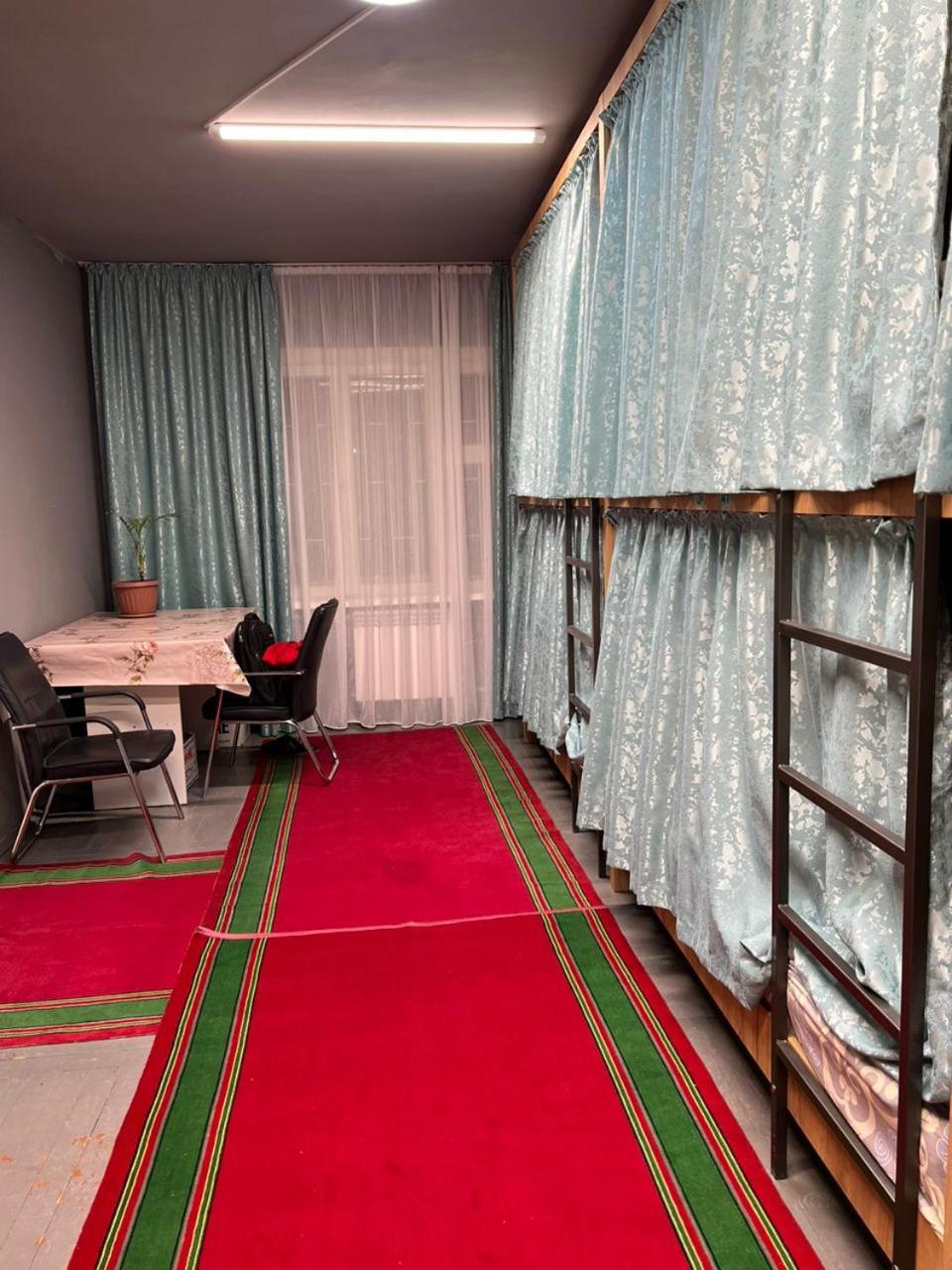 Hostel Edem Bishkek Tokoldosh Екстериор снимка