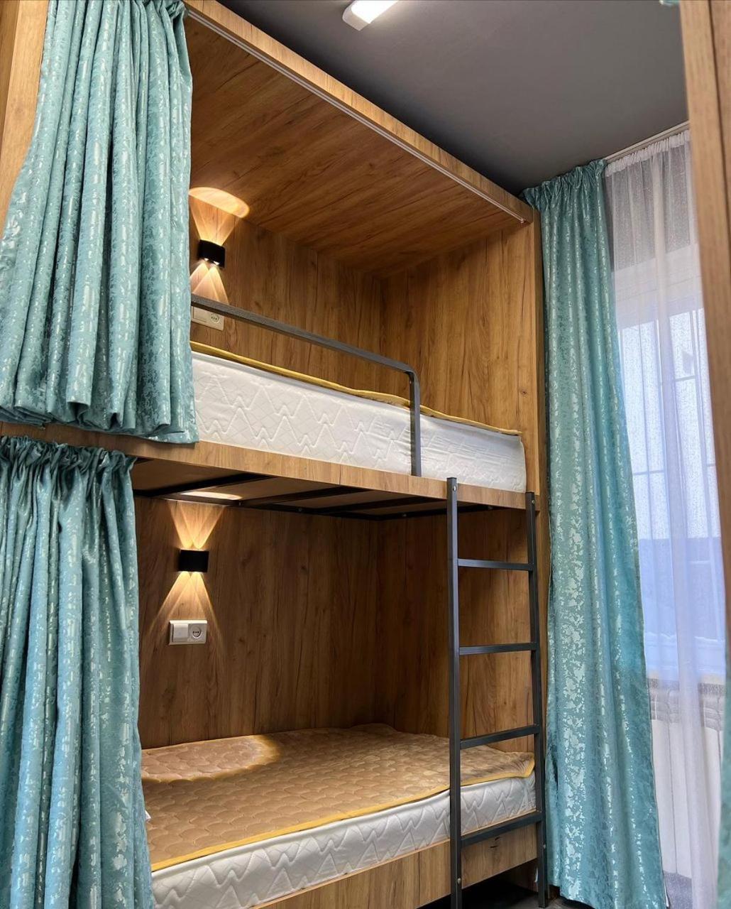 Hostel Edem Bishkek Tokoldosh Екстериор снимка