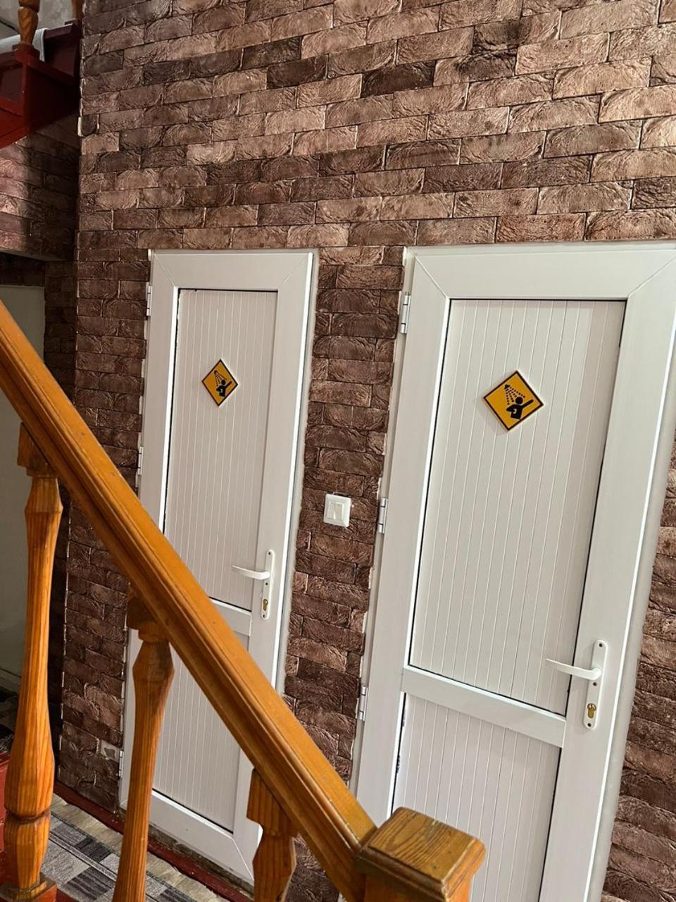 Hostel Edem Bishkek Tokoldosh Екстериор снимка